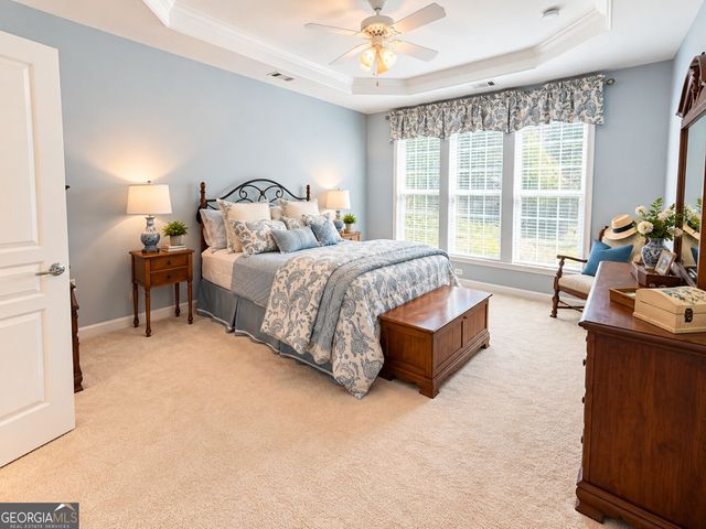 844 Peach Blossom Ct, Griffin, GA 30223