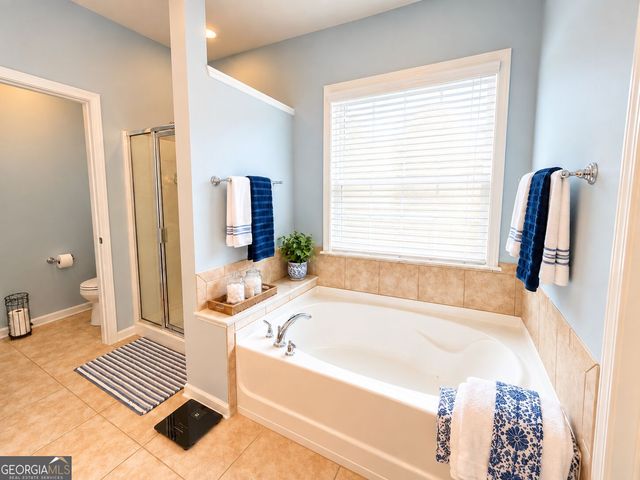 844 Peach Blossom Ct, Griffin, GA 30223