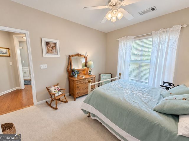 844 Peach Blossom Ct, Griffin, GA 30223