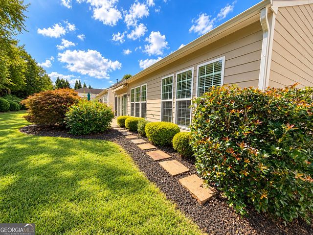 844 Peach Blossom Ct, Griffin, GA 30223