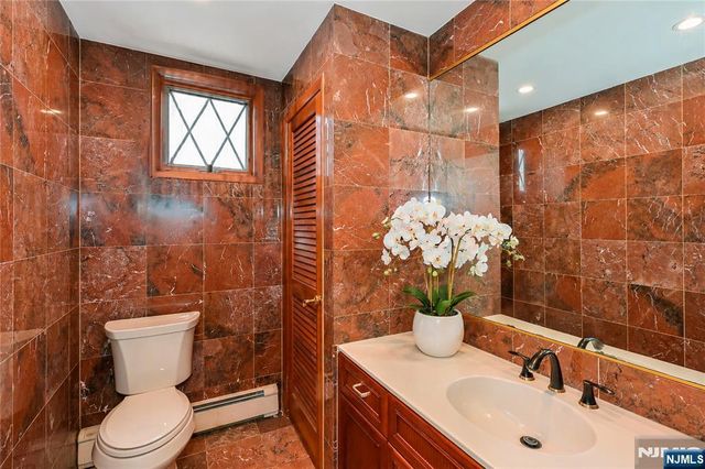 8-10 Hopper Avenue, Fair Lawn, NJ 07410