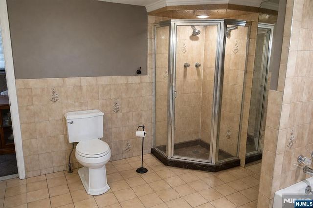 8-10 Hopper Avenue, Fair Lawn, NJ 07410