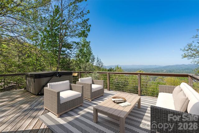 110 Crestwood Road, Asheville, NC 28804