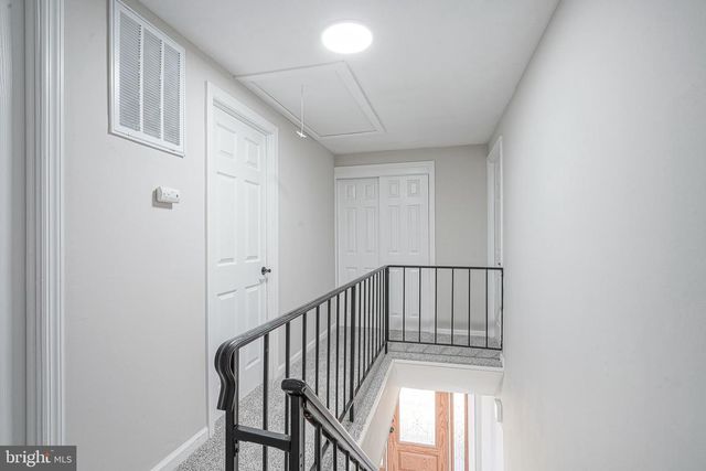 10 RADCLIFF PL, Willingboro, NJ 08046