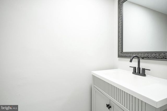 10 RADCLIFF PL, Willingboro, NJ 08046