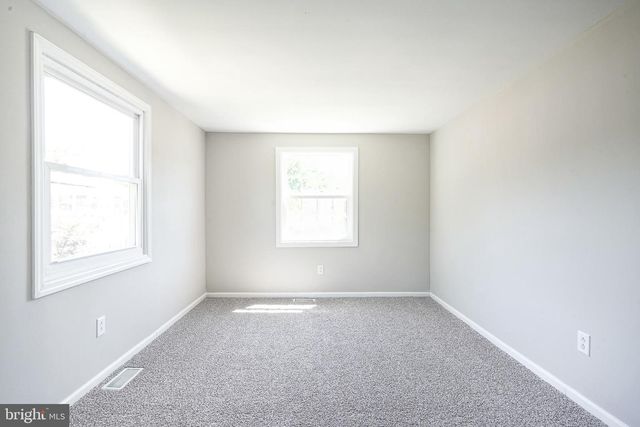 10 RADCLIFF PL, Willingboro, NJ 08046