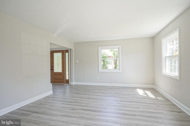 10 RADCLIFF PL, Willingboro, NJ 08046