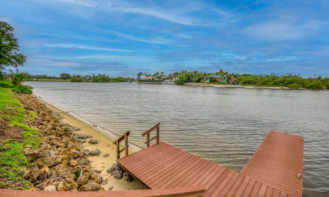 390 Golfview Road I, North Palm Beach, FL 33408