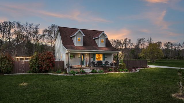 95 Floyd Ln, Decherd, TN 37324