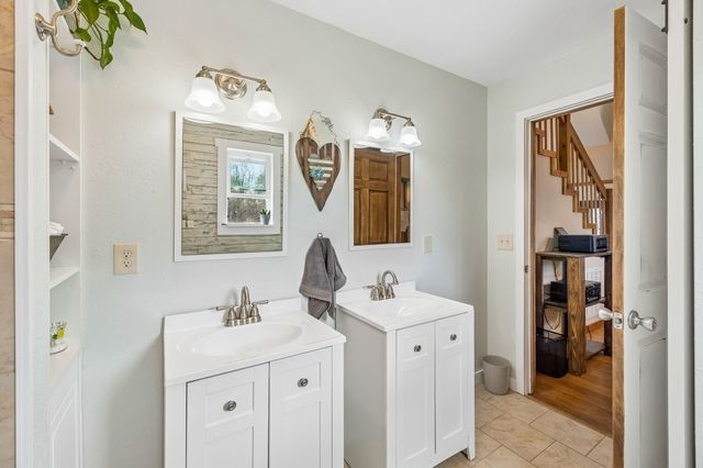 95 Floyd Ln, Decherd, TN 37324