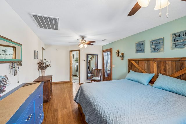 95 Floyd Ln, Decherd, TN 37324