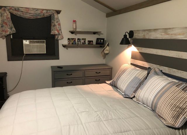 95 Floyd Ln, Decherd, TN 37324