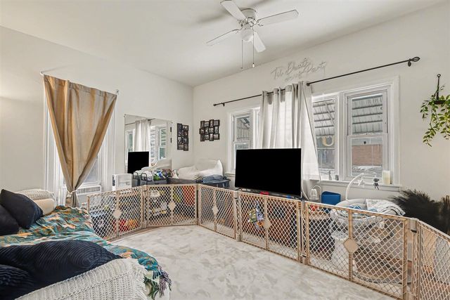 118 N Hudson Street, Lowell, MI 49331