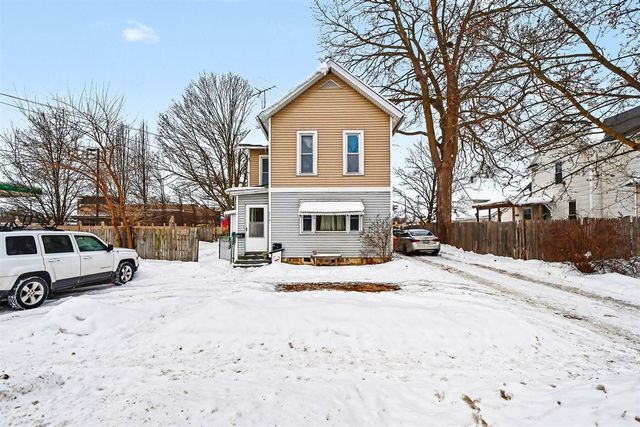 118 N Hudson Street, Lowell, MI 49331