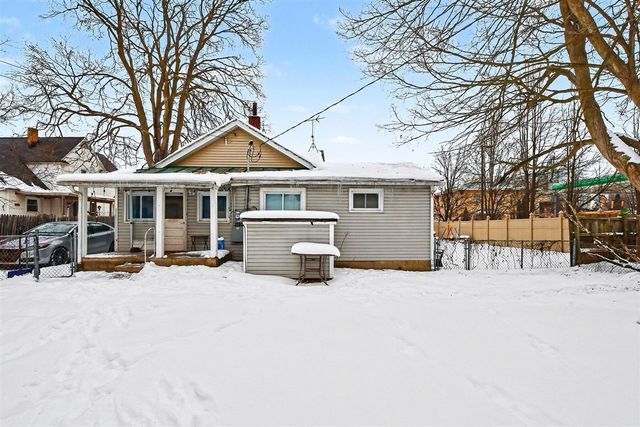 118 N Hudson Street, Lowell, MI 49331