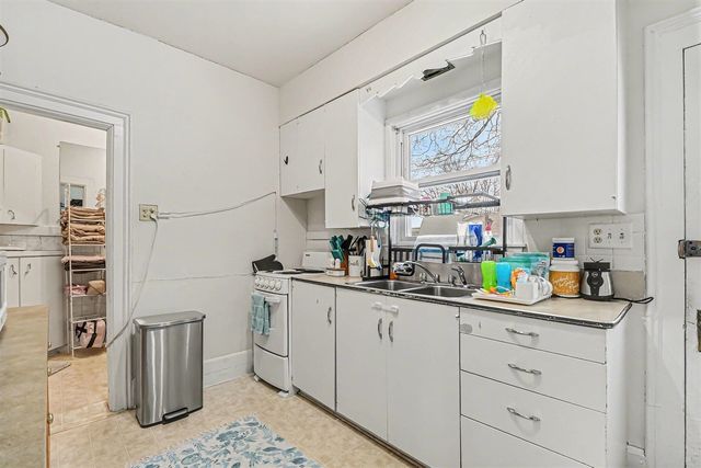 118 N Hudson Street, Lowell, MI 49331