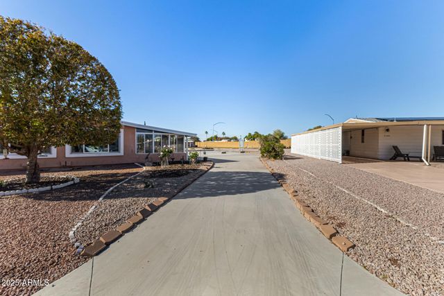 7714 E Calypso Avenue, Mesa, AZ 85208