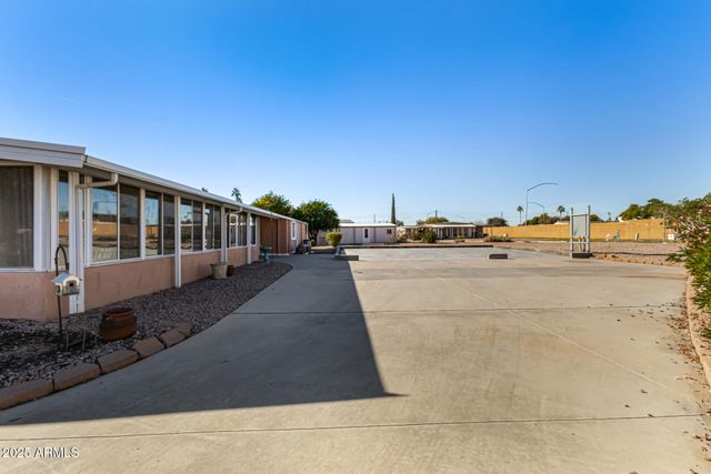 7714 E Calypso Avenue, Mesa, AZ 85208