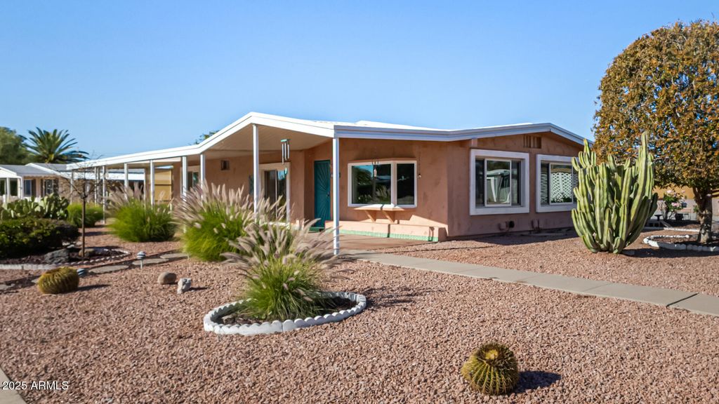 7714 E Calypso Avenue, Mesa, AZ 85208