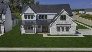 2601 MISTY FLOWER DR, Columbia, MO 65203