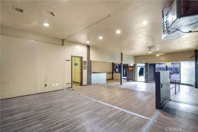 1520 W Florence, Los Angeles, CA 90047