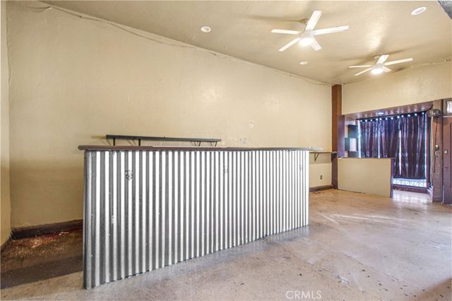 1520 W Florence, Los Angeles, CA 90047