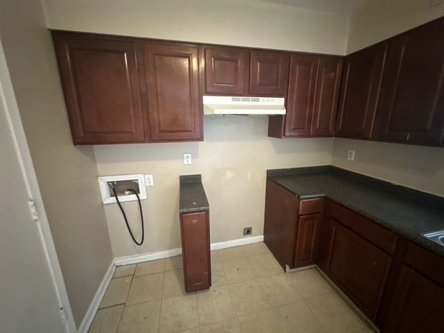 2171 CORNING AVE, Memphis, TN 38127