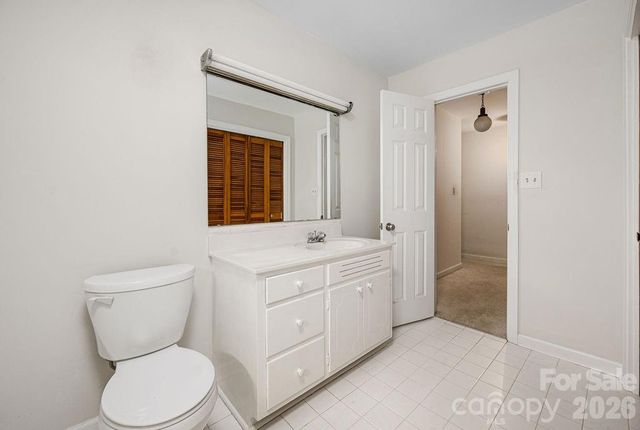 5022 Cheviot Road, Charlotte, NC 28269