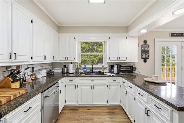 1692 Pads Road, North Wilkesboro, NC 28659