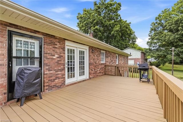 1692 Pads Road, North Wilkesboro, NC 28659