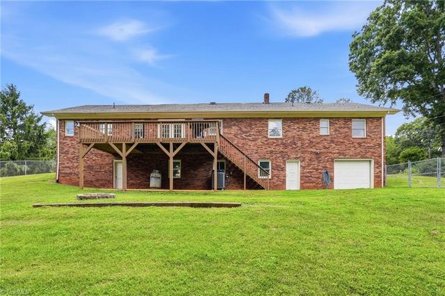 1692 Pads Road, North Wilkesboro, NC 28659