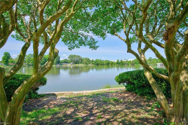 4734 Race ST, Portsmouth, VA 23707