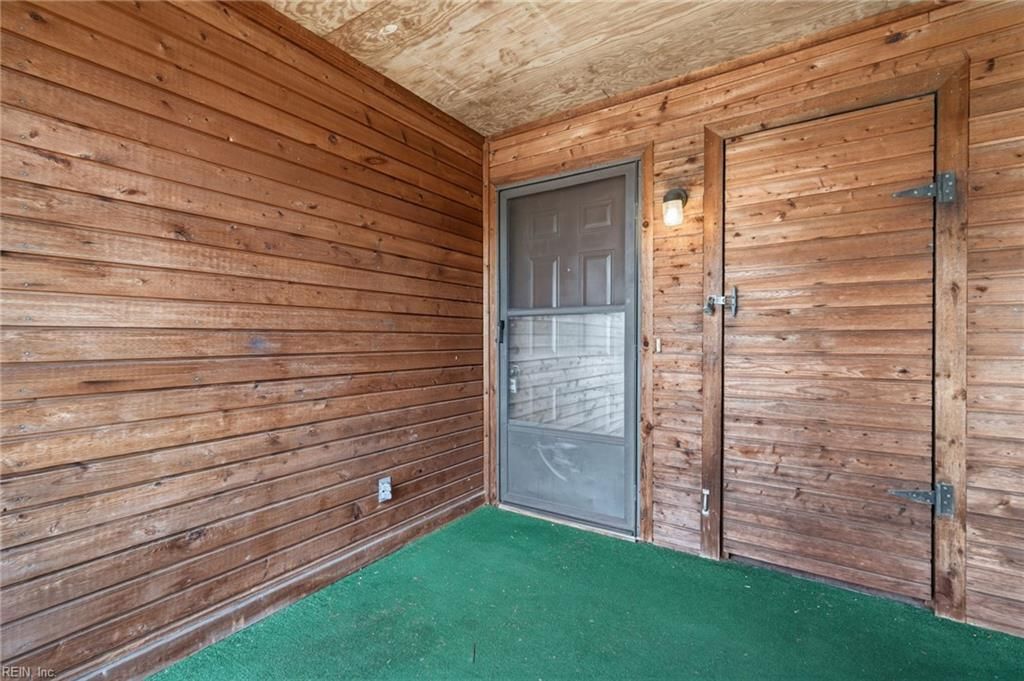 4734 Race ST, Portsmouth, VA 23707