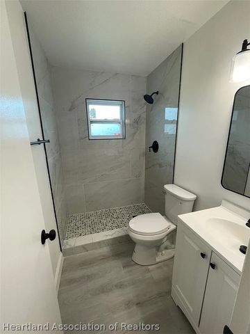 5025 Granada Boulevard, Sebring, FL 33872