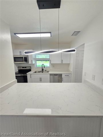 5025 Granada Boulevard, Sebring, FL 33872