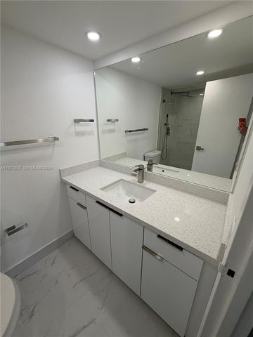 851 Three Islands Blvd 512, Hallandale Beach, FL 33009