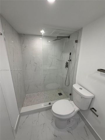 851 Three Islands Blvd 512, Hallandale Beach, FL 33009