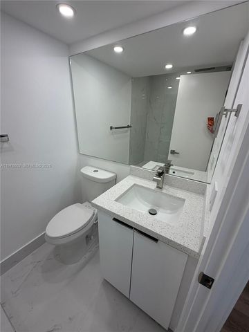 851 Three Islands Blvd 512, Hallandale Beach, FL 33009