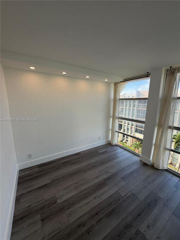 851 Three Islands Blvd 512, Hallandale Beach, FL 33009