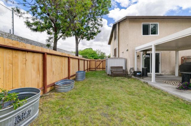 437 Ridgeway Ct, Spring Valley, CA 91977