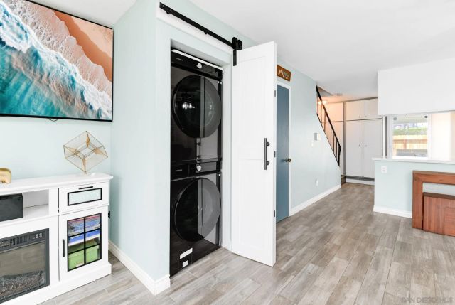 437 Ridgeway Ct, Spring Valley, CA 91977