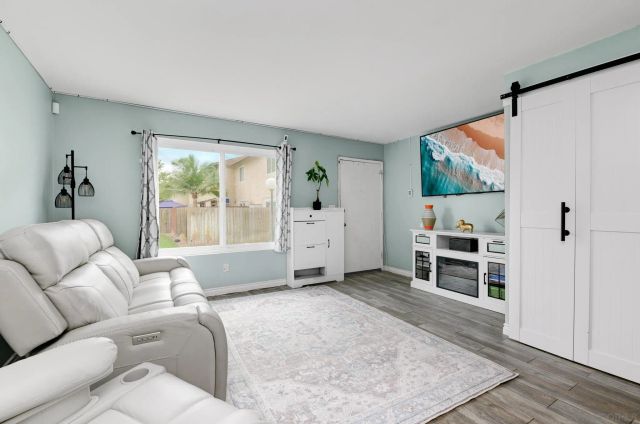 437 Ridgeway Ct, Spring Valley, CA 91977