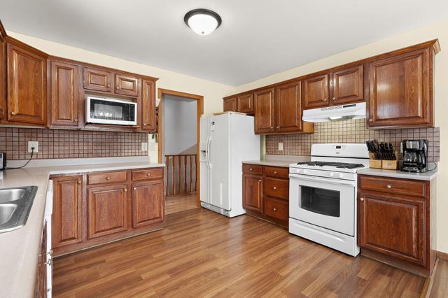 11609 Salyer Drive, Wheatfield, IN 46392