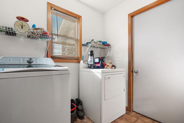 11609 Salyer Drive, Wheatfield, IN 46392