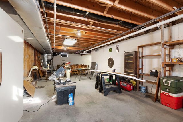 11609 Salyer Drive, Wheatfield, IN 46392