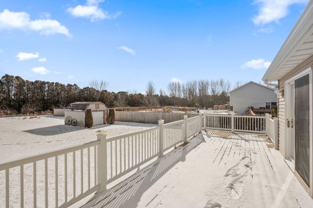 11609 Salyer Drive, Wheatfield, IN 46392