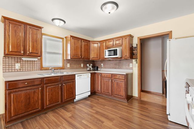 11609 Salyer Drive, Wheatfield, IN 46392