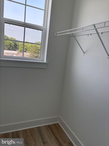 7373 ARLINGTON BLVD, Falls Church, VA 22042