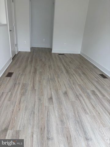 7373 ARLINGTON BLVD, Falls Church, VA 22042