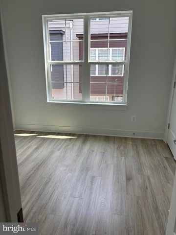 7373 ARLINGTON BLVD, Falls Church, VA 22042
